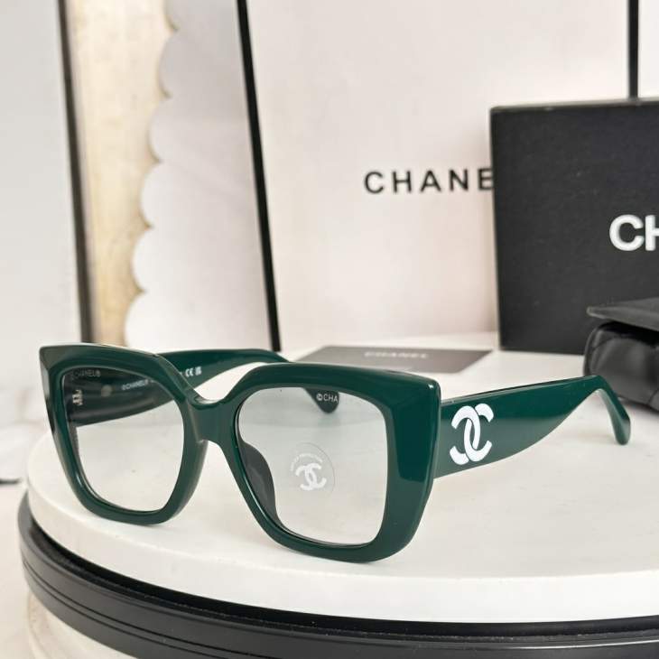 Picture of Chanel Sunglasses _SKUfw76772137fw